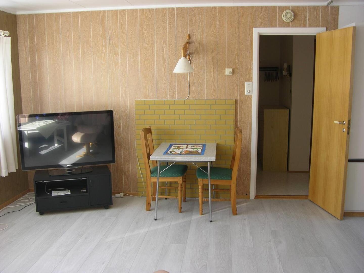 Nydelig Leilighet I Forste Etage. Sund  Buitenkant foto
