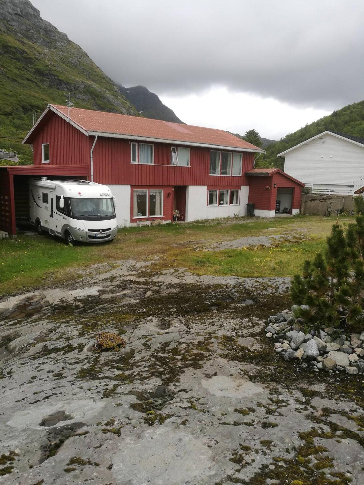 Nydelig Leilighet I Forste Etage. Sund  Buitenkant foto